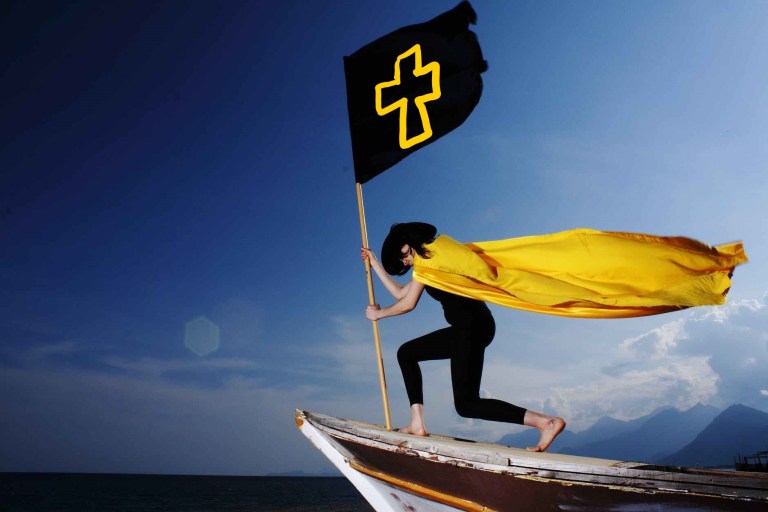 Rally flag with cross